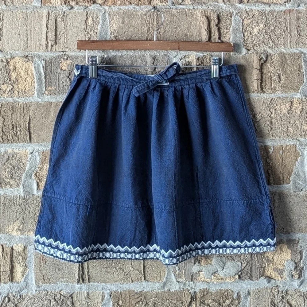 Vintage Guatemalan Mayatex Navy Blue Embroidered Apron 4 Pockets Tie Waist